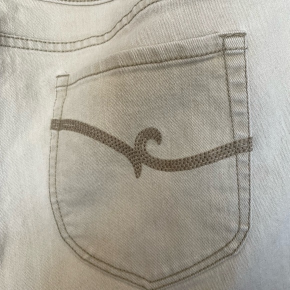 Chico’s Capri Crop Cuffed Jeans Sz 3 - Picture 7 of 12